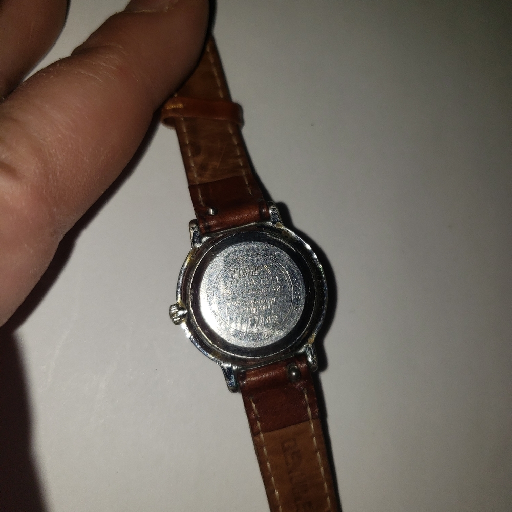 Watch - Picture 3 of 3